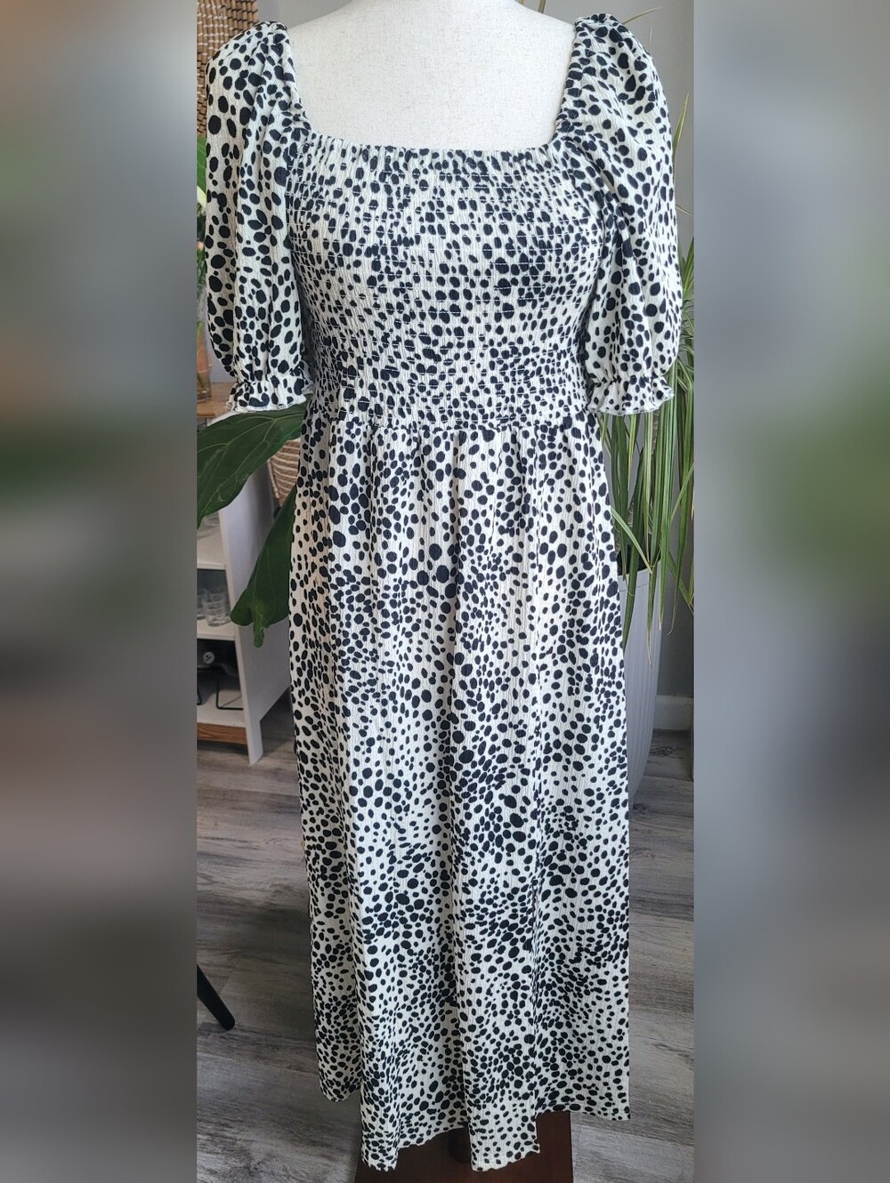 F&F NWT Animal Print Smocked Midi Dress Puff Sleeve M